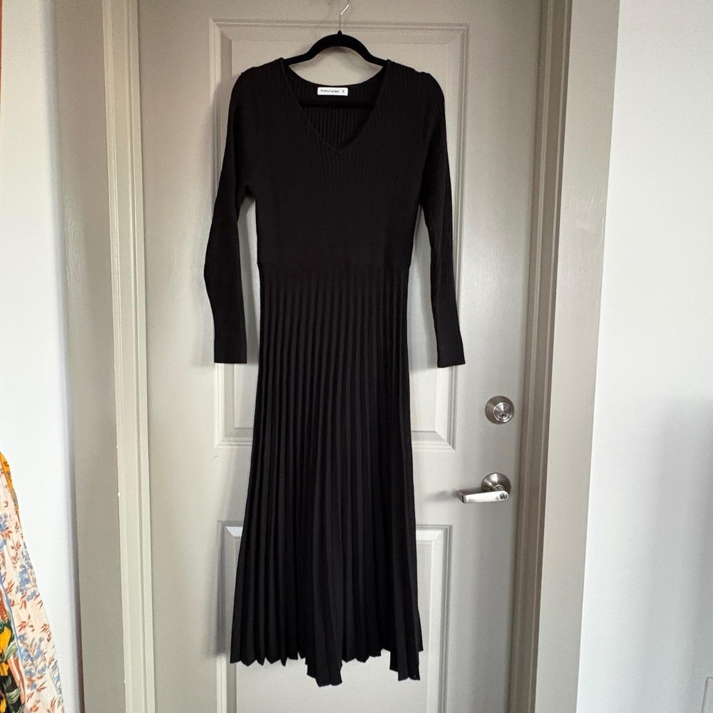 PrettyGarden Pleated V-Neck Ribbed Knit Sweater Dress Black XL